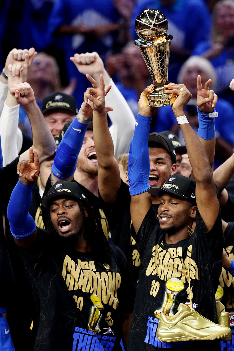 九游官网首页-多伦多猛龙训练开放日，窗口期造点机会引欢呼，NBA总决赛在即，年轻球员得到机会的简单介绍