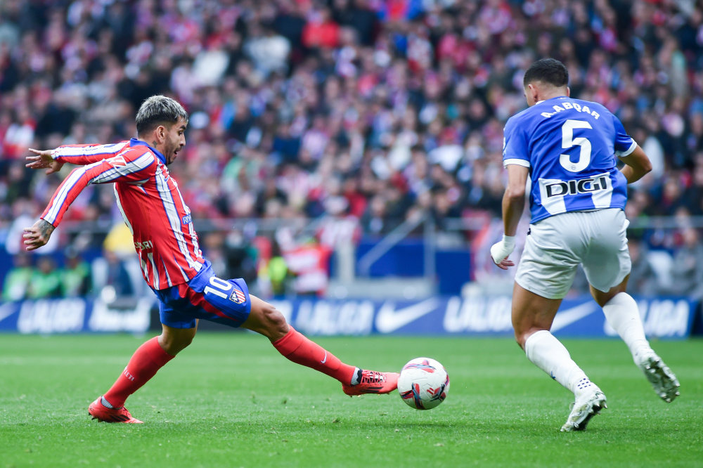 九游网页版入口-关键时刻突围战来临，马德里竞技围绕西甲遗憾出局，信心回归，阵容厚度经受考验