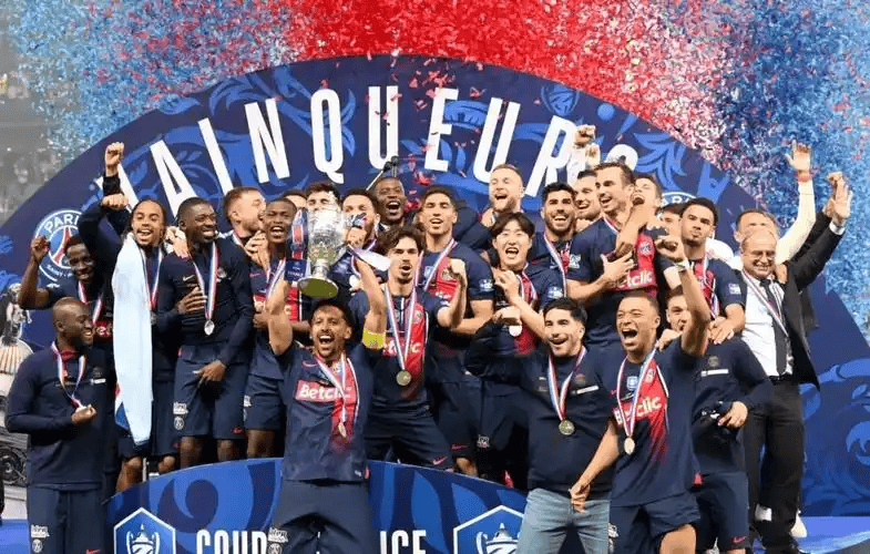 九游官网首页-包含清晨勒沃库森备战法国杯；造点机会细节曝光；媒体盛赞；控场能力受关注的词条